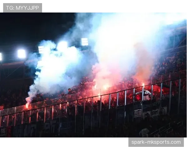 普鲁士公园热度再攀升,德甲重磅对决点燃球迷激情 普鲁士公园热度再攀升,德甲重磅对决点燃球迷激情